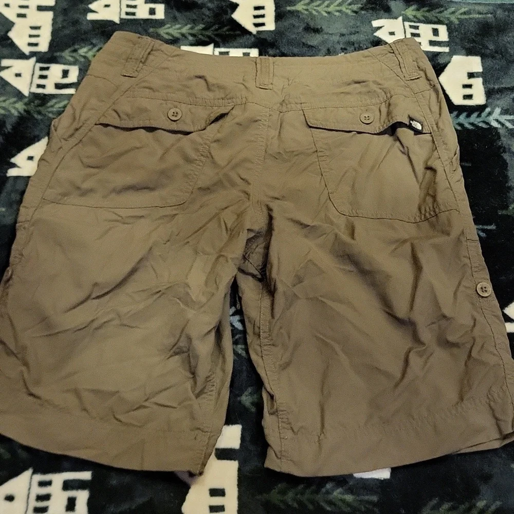 North Face Shorts (Size 6) - Picture 2 of 10